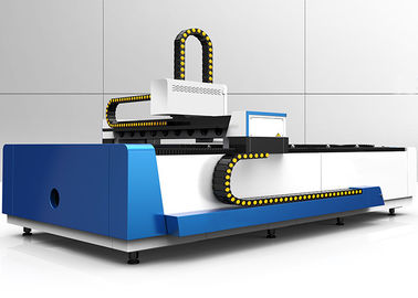 Maszyna do cięcia laserem CNC o mocy 500 W 1500 x 3000 mm z źródłem lasera IPG firmy Racus