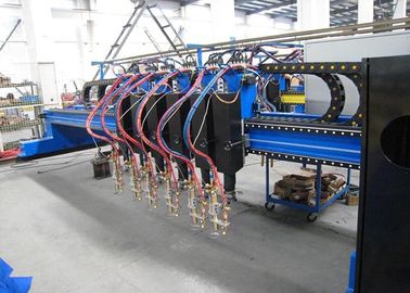 Automatyczna maszyna do cięcia plazmowego typu bramowego CNC z palnikami do cięcia płomieniem
