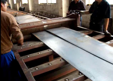 Maszyna do cięcia trapezowego hydraulicznego gorącowalcowanego gorącowalcowanego stali miękkiej Start z pustego arkusza